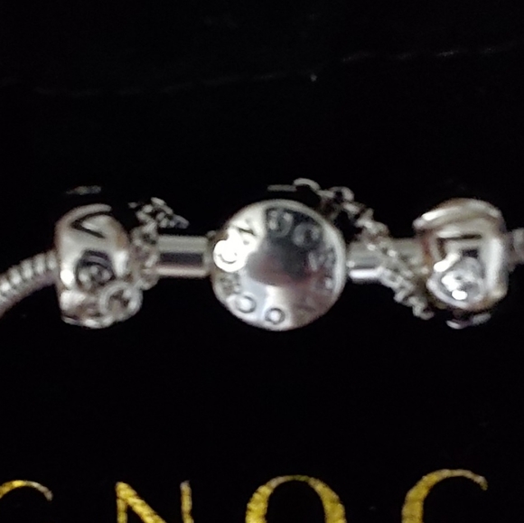 NWT GNOCE bracelet and 5 charms - Picture 8 of 15